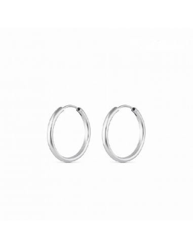 Pendientes de aro en plata con diseño sencillo, perfectos para el día a día y como regalo de San Valentín.